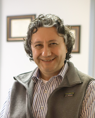 Photo of Jose Del Val, Counselor, LMHC, CAGS