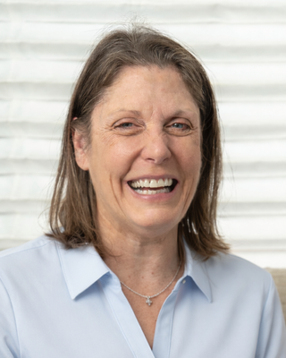 Photo of Rhonda Mateer Ross - Brain Advances LLC, Clinical Social Work/Therapist, LCSW, BCN, QEEG-DL, MEd