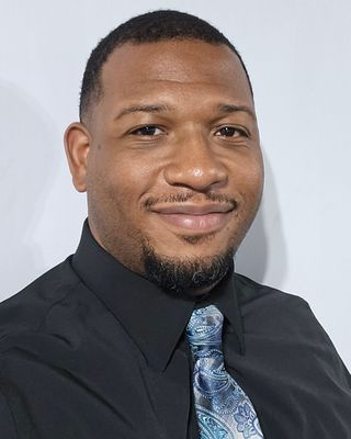 Photo of Chez` Cortez Davis, Pre-Licensed Professional