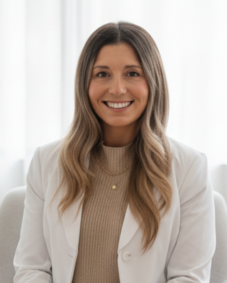 Photo of Alecia DeAngelis, Psychiatric Nurse Practitioner, PMHNP