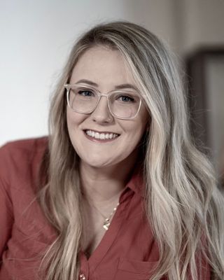 Photo of Rachel Ryan - IFS and EMDR Therapy, Clinical Social Work/Therapist, LCSW