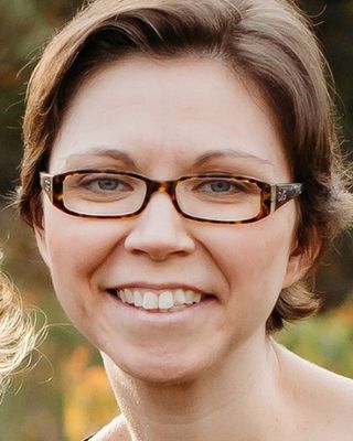 Photo of Phoenix Gillis, Psychologist, PhD, CPsych