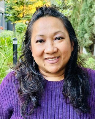 Photo of Thy Robles, Clinical Social Work/Therapist, LCSW