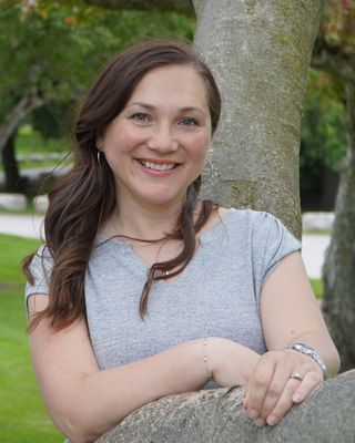 Photo of Cristina Peter, Registered Psychotherapist (Qualifying), RP(Q), RN