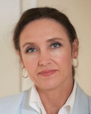 Photo of Julia (Thompson) Somerville, Psychotherapist, MA, MBACP