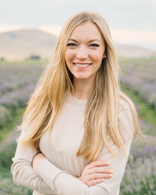 Photo of Amanda Radman, Marriage & Family Therapist Associate, LMFT-A
