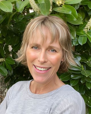 Photo of Ara Greenfield, Pre-Licensed Professional