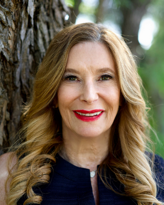 Photo of Lisa Kaplan, Marriage & Family Therapist, LMFT