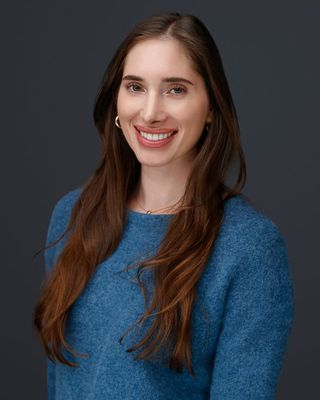 Photo of Melina Delis, Marriage & Family Therapist, LMFT