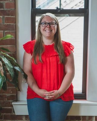 Photo of Zoé Petit-Voisine, Licensed Master Social Worker, LMSW-CC