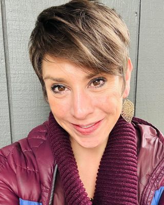 Photo of Genevieve Giddings Travis, Clinical Social Work/Therapist, MA, MSW, LCSW