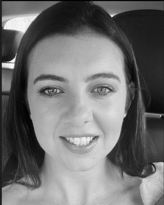 Photo of Sinead Kelly, Psychotherapist, Pre-Accredited Member IACP