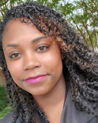 Photo of Darianne Mitchell, Marriage & Family Therapist Associate, LMFT-A, MA, BS, BA