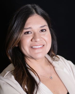 Photo of Erica Mendez, Marriage & Family Therapist, MS, LMFT