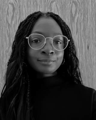 Photo of Dr Naima Fowlis, Psychologist, PhD, HCPC - Clin. Psych.