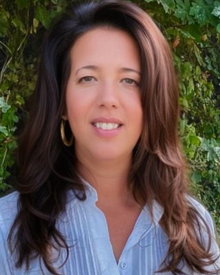 Photo of Hannah Guggenheim, Clinical Social Work/Therapist, MSW, MFA