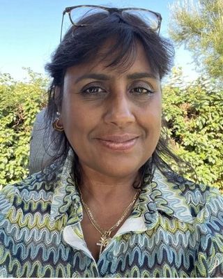 Photo of Catherine Sonaram-Taylor, Psychotherapist, MBACP