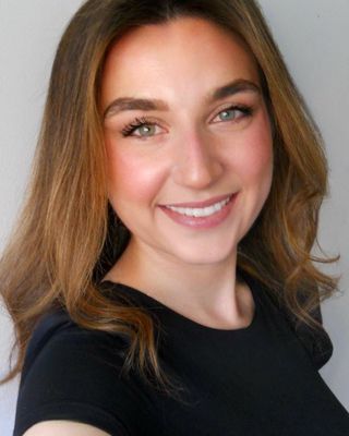Photo of Emma Wright, Clinical Social Work/Therapist, MSW, LLMSW