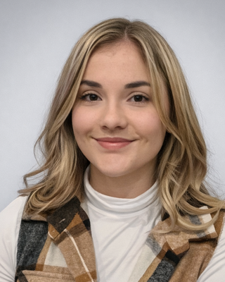 Photo of Emily Morris, Pre-Licensed Professional