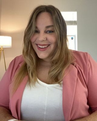 Photo of Noelle Miller, Counselor, LMHC, QS