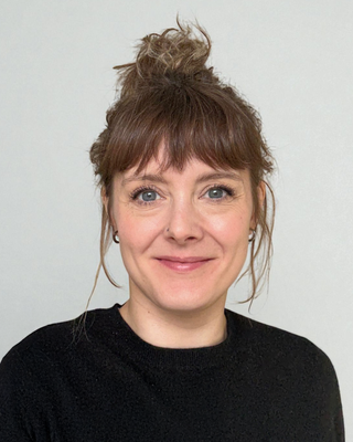 Photo of Izzy Way, Psychotherapist, BACP