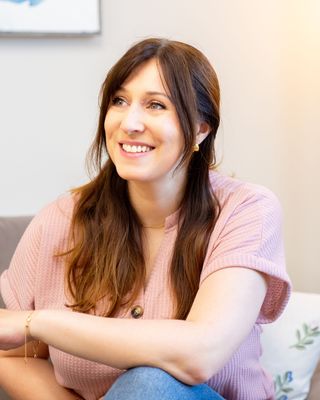 Photo of Jessica Weatherall, Psychotherapist, DCounsPsych, MNCPS Acc.