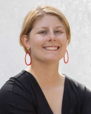 Photo of Emmaline Simpson, LCSW Associate, MSW