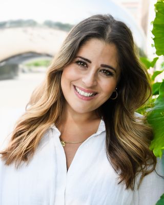 Photo of Carla da Cunha, Counselor, MA, LCPC
