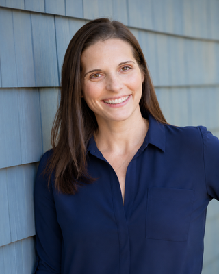 Photo of Elena Kochanek, Psychologist, PsyD