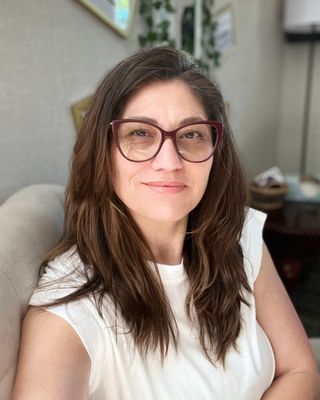 Photo of Corri J Inouye, Marriage & Family Therapist, MA, LMFT, EXA
