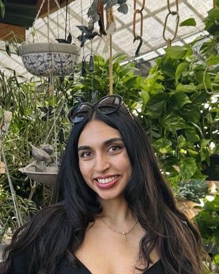 Photo of Poonam Dehal, Marriage & Family Therapist, LMFT