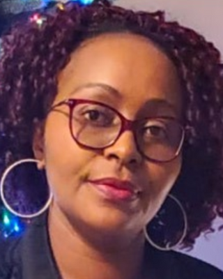 Photo of Carolyn Mwangi, Psychiatric Nurse Practitioner, PMHNP