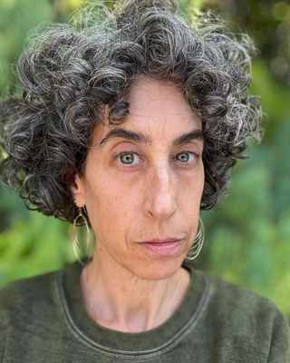 Photo of Miriam Brown, Marriage & Family Therapist, MA, LMFT