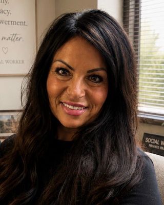 Photo of Maria R Empaynado, LMSW