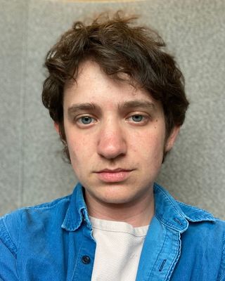 Photo of Zevi Koretz, Licensed Professional Counselor, MA, LPC, MT-BC