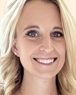 Photo of Jenna Wade, Psychologist, PsyD