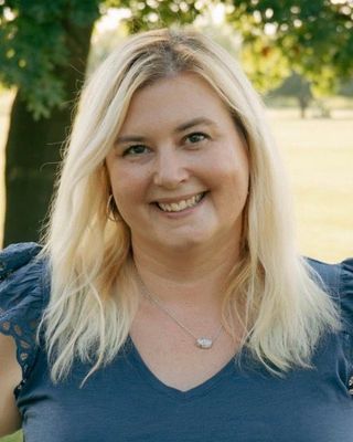 Photo of Kristi McNeal, Clinical Social Work/Therapist, LSCSW, LCSW