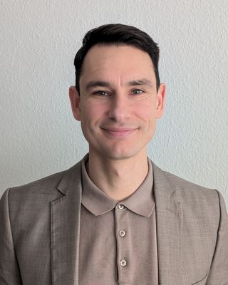 Photo of Justin van Niekerk, Psychologist, MA, HCPC - Clin. Psych.