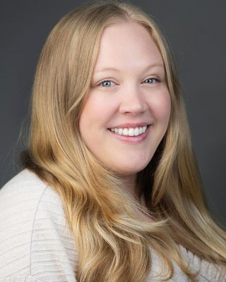 Photo of Rachel Overholt, Marriage & Family Therapist, MS, LMFT