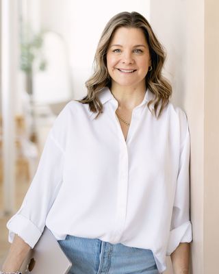 Photo of Christine Grant, Registered Psychotherapist (Qualifying), BA, MACP