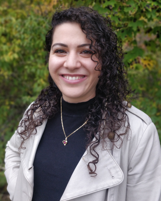 Photo of Larissa De Filippis, Registered Psychotherapist (Qualifying) in Mississauga, ON