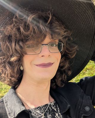 Photo of Sam Wynter, Counsellor, MA, MBACP
