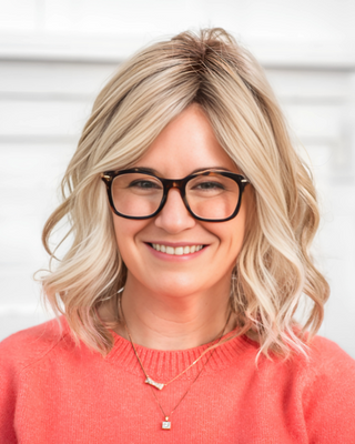 Photo of Sara Fischer Sanford, Clinical Social Work/Therapist, LCSW, CCTP