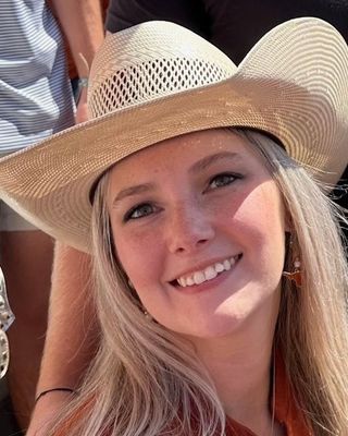 Photo of Jessica Leigh Swinnea, Licensed Master Social Worker, LMSW