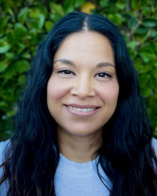 Photo of Lized Flores, Clinical Social Work/Therapist, LCSW