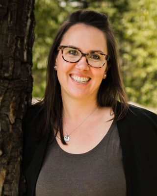 Photo of Michelle Poon, Psychologist, MC , RPsych