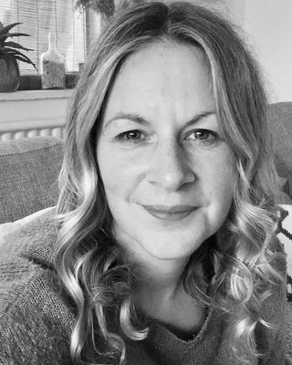 Photo of Alexandra Martin, Psychotherapist, MA, HCPC-Art Therap.