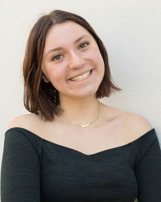 Photo of Isabel Dart, Pre-Licensed Professional, MA