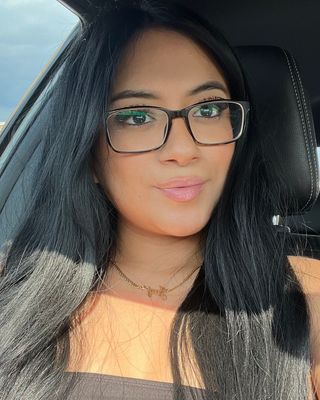 Photo of Jaqueline Quezada, Pre-Licensed Professional