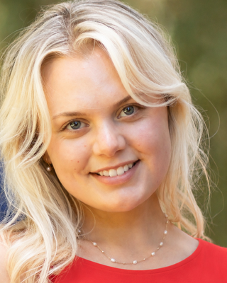 Photo of Lauren Rodriguez, Pre-Licensed Professional, ASW